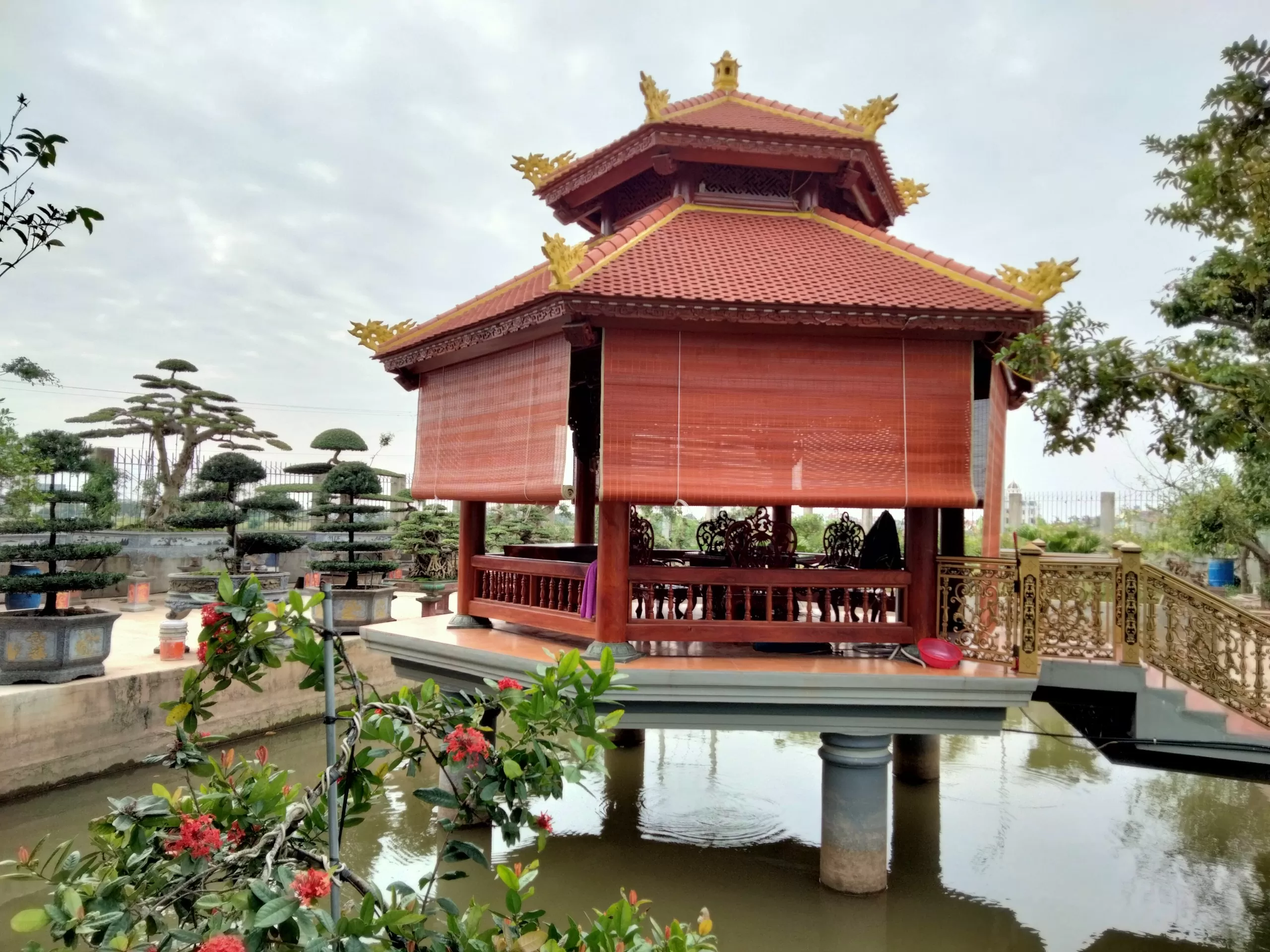 You are currently viewing Mành trúc lầu trà